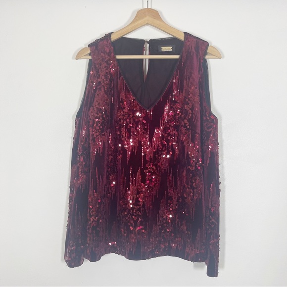 NWT Alexia Admor Sequin Velvet Cold Shoulder Top V-Neck Burgundy Sz M - Picture 4 of 16